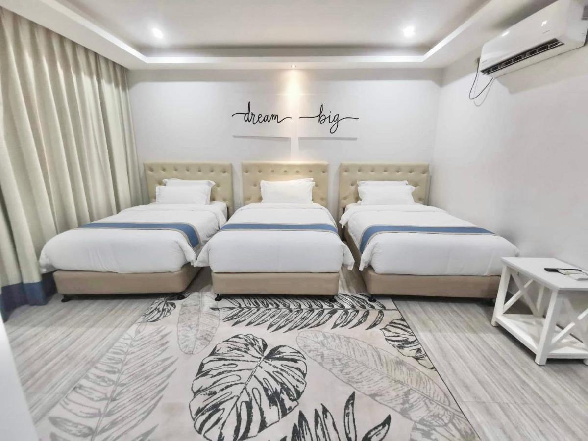 Davao City Hampton Suites מראה חיצוני תמונה