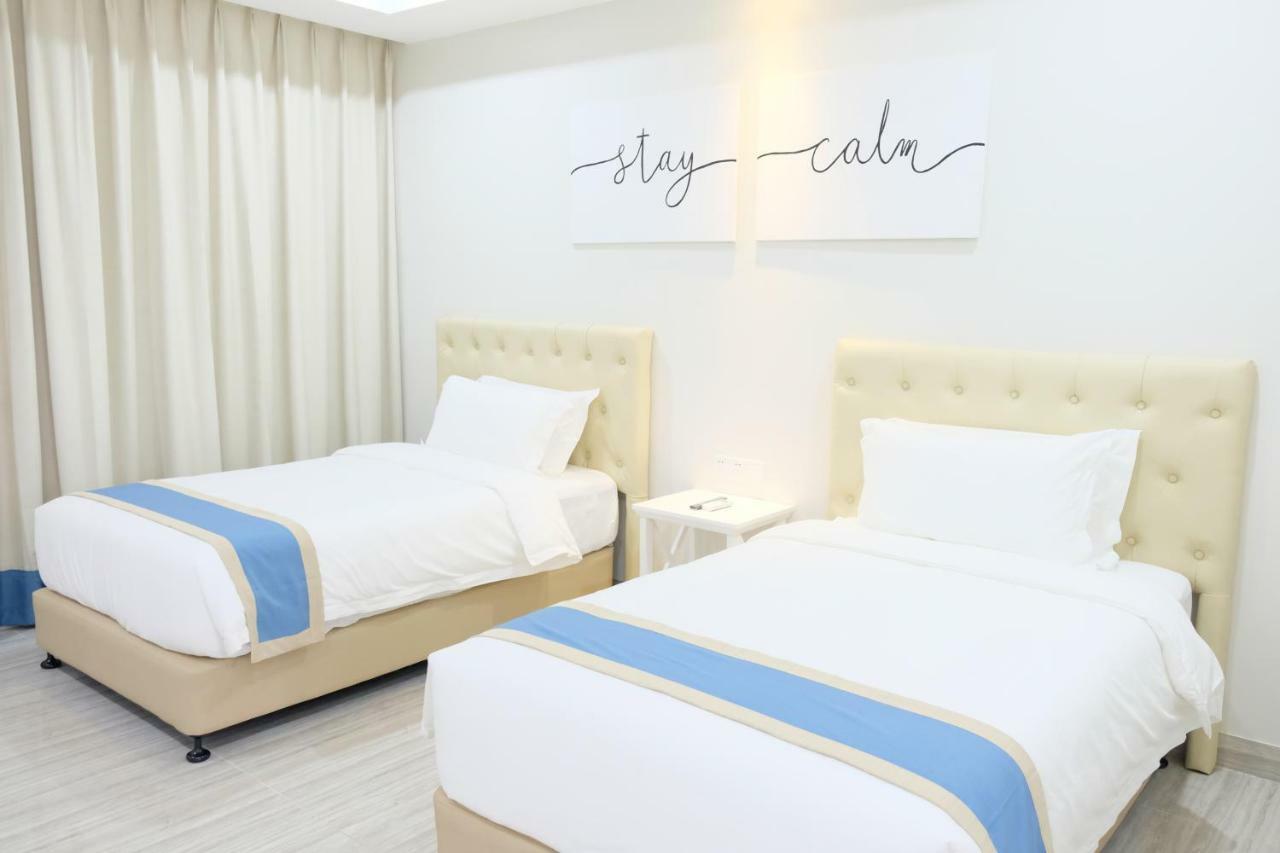 Davao City Hampton Suites מראה חיצוני תמונה