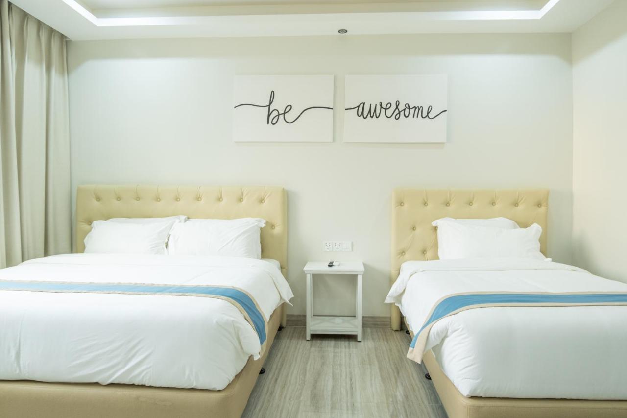 Davao City Hampton Suites מראה חיצוני תמונה