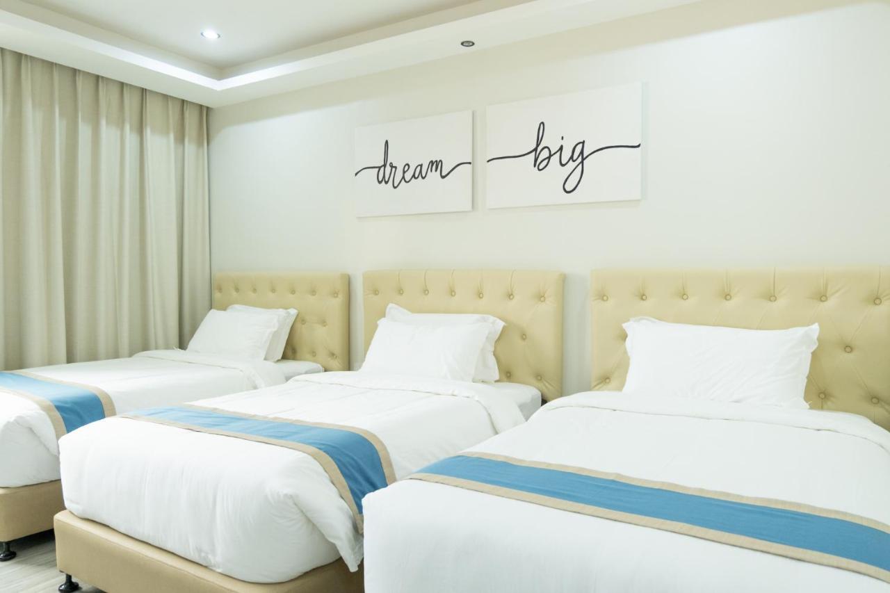 Davao City Hampton Suites מראה חיצוני תמונה