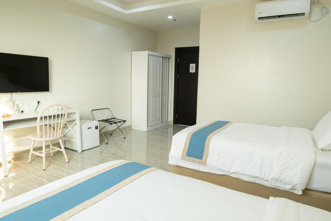 Davao City Hampton Suites מראה חיצוני תמונה