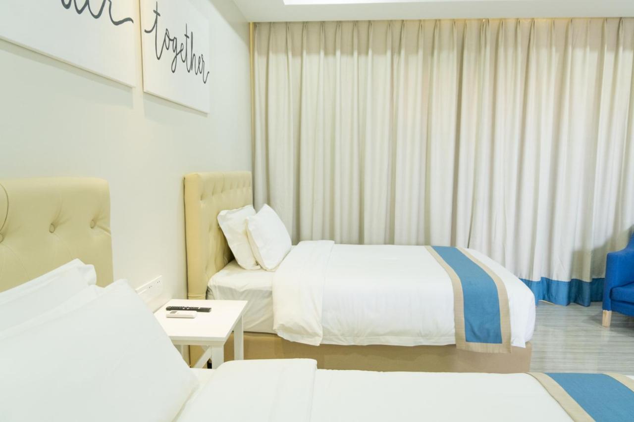 Davao City Hampton Suites מראה חיצוני תמונה