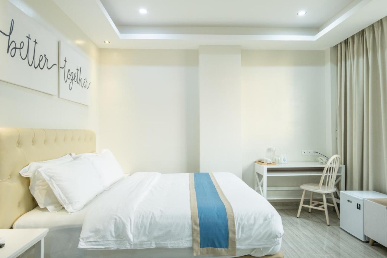 Davao City Hampton Suites מראה חיצוני תמונה