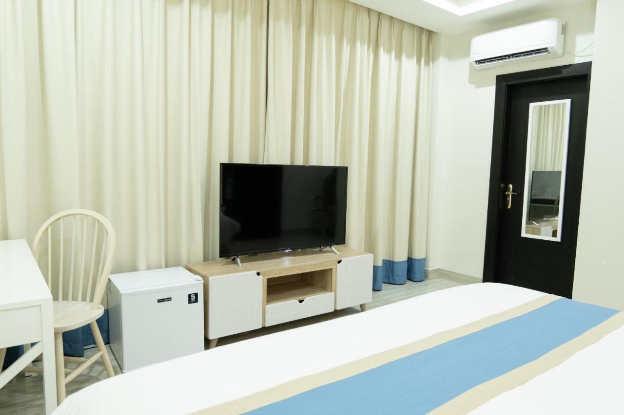 Davao City Hampton Suites מראה חיצוני תמונה